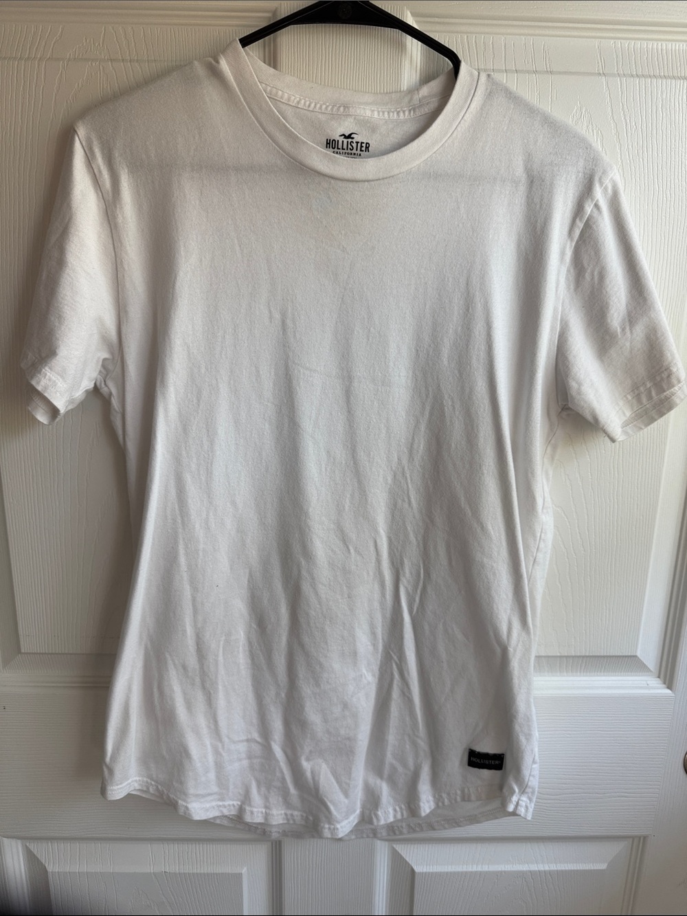 Hollister Men's Small White Crew Neck Short Sleeve Tee
